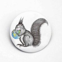 Laden Sie das Bild in den Galerie-Viewer, Magnet - Eichhörnchen Welt
